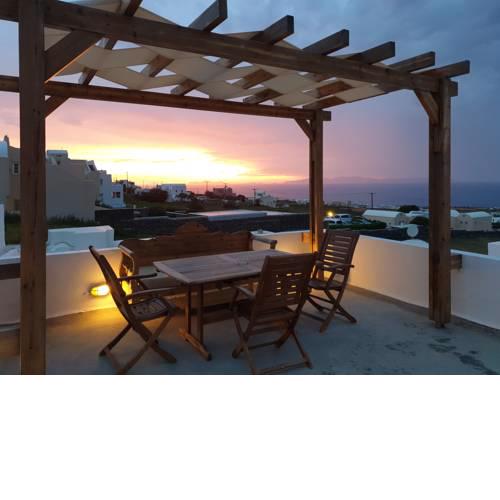 Ianthe Apartments & Villa