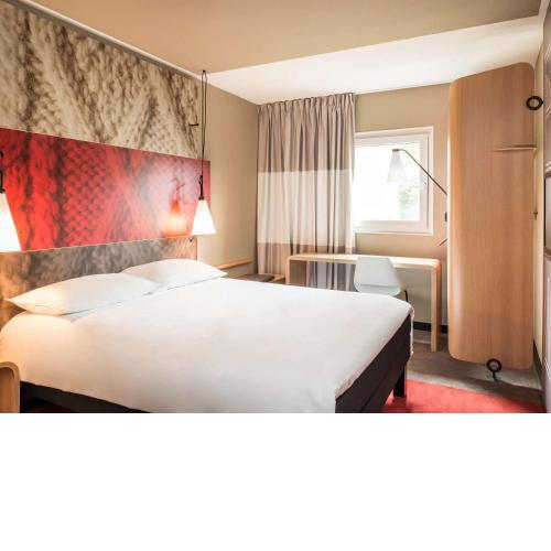ibis Paris Canal Saint Martin