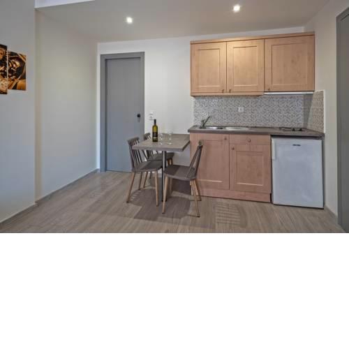 Icarus Apartments
