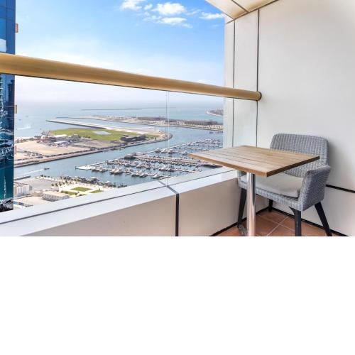 Icon Casa Living - Classy High Floor - Elite Residence