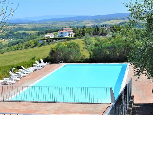 Ideal apartment near Asciano with 2 Shared Swimming Pools