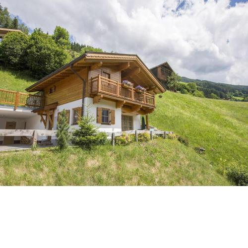 Ideal Chalet in Wald-Königsleiten with Sauna