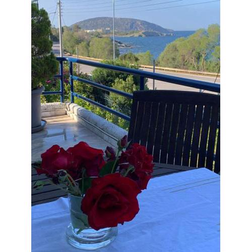 Ideal Sea View Apartment in Saronida