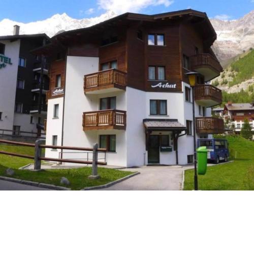 Idealer Standort im Sommer und Winter