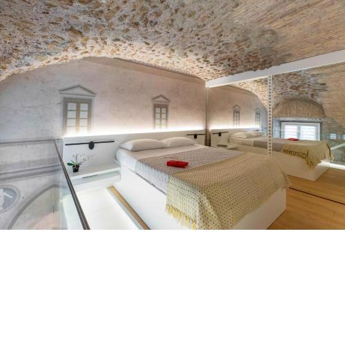 iFlat Glass and Stone Loft