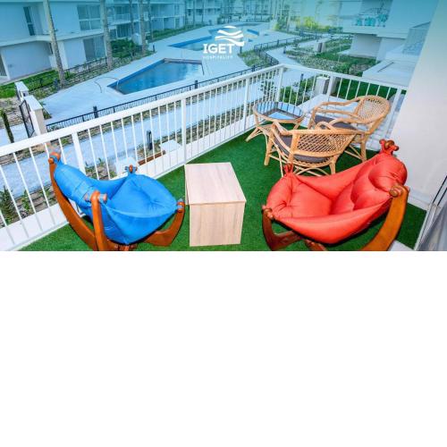 iget chalet in marassi marina pool view exm34