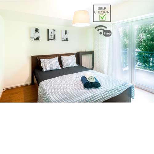 Iktinou Plaza View Apartment
