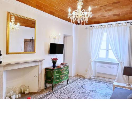 Il canto de' Cenci apartment