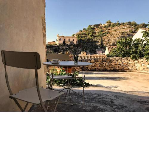 IL CORVO DI PIETRA