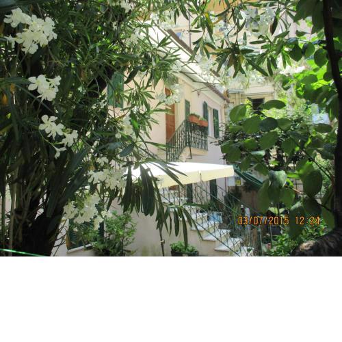 Il Giardino degli Oleandri