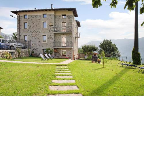Il posto al sole Caronella