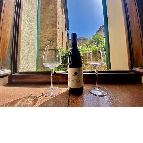 Il segreto di Agnaresi, King size bed MONTEPULCIANO