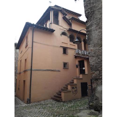 IL TEATRO ALLOGGI