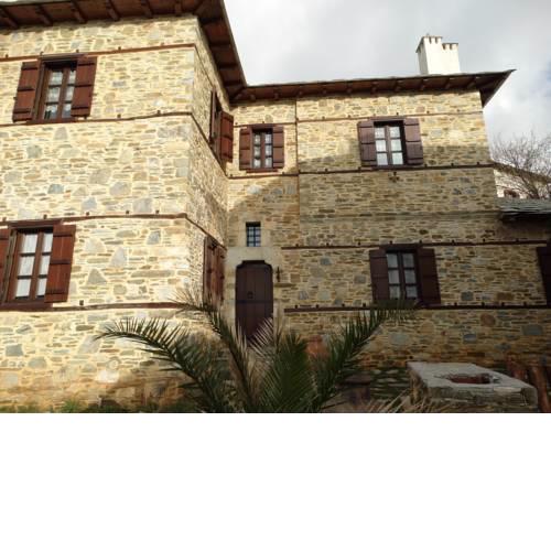 Iliopetra Suites