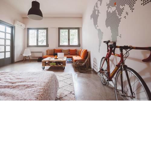 Ilioupoli Family Home