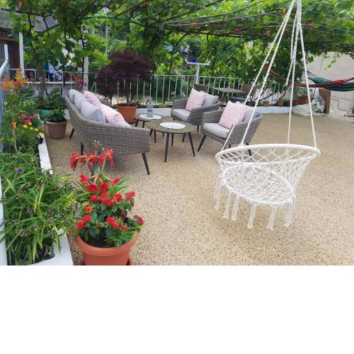 Ilir Guest House 1