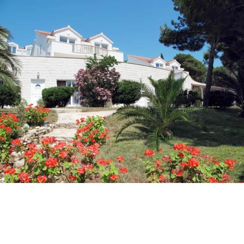 Ilyrian Resort 310S