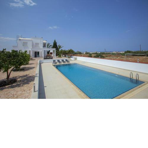 Imagine Your Family Renting This Luxury Villa with Large Private Pool, Protaras Villa 1543