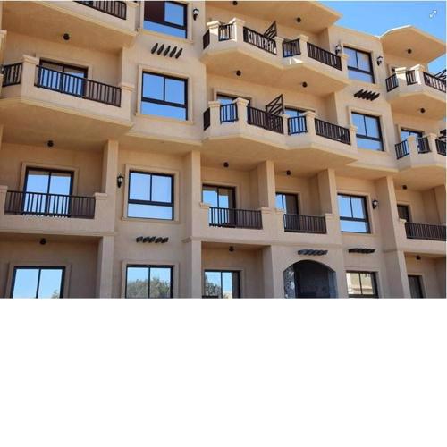 Immaculate 1-Bed Apartment in Hurgada first line!