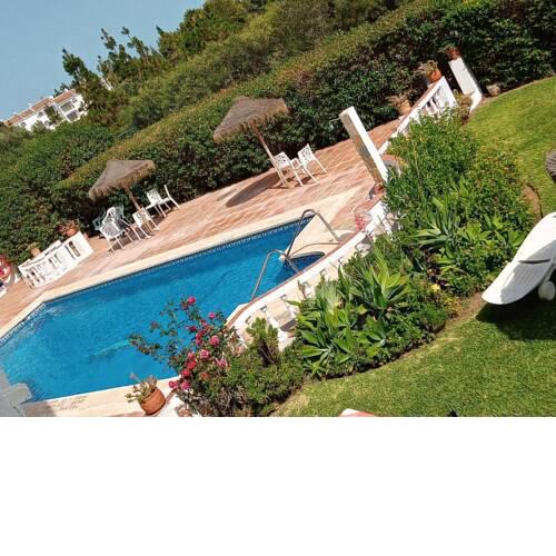 Impeccable 2-Bed Apartment Ecuador Los Claveles