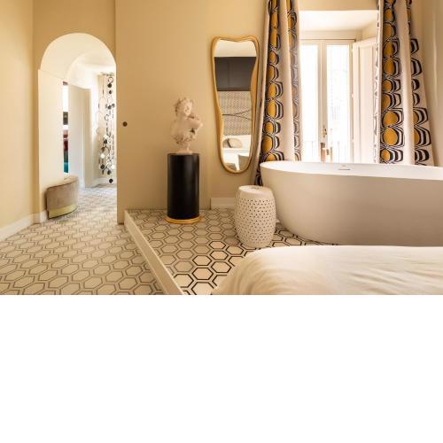 Imperial Design Apartment