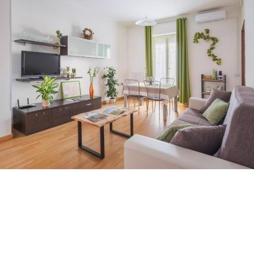 In Alba Center with 2 Bedrooms and free Parking - Grappolo