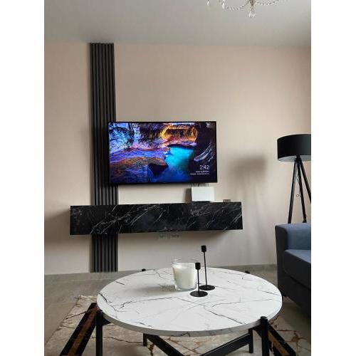 In City Centre DeLux Apartment