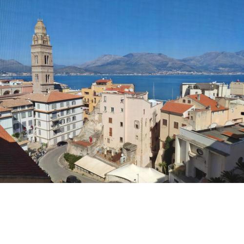 Incantevole vista a Gaeta Medievale