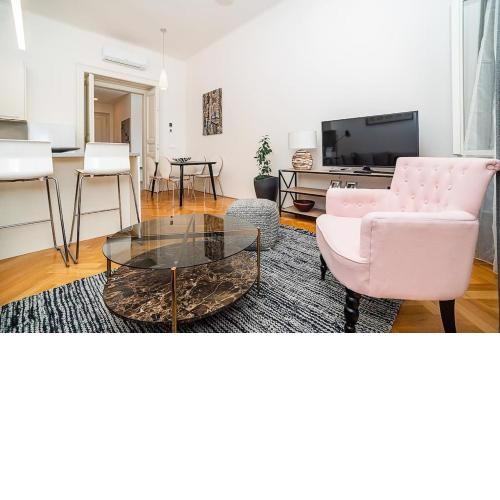 Incredibly cozy and spacious Apt