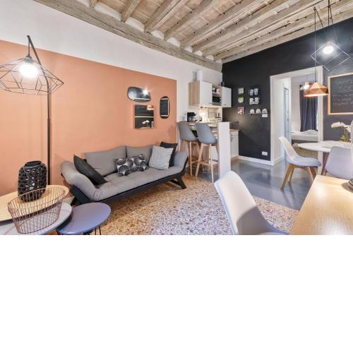 Industrial Chic Style Central Flat