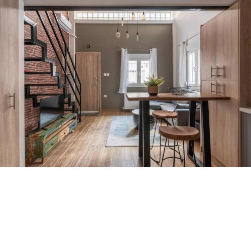 Industrial Loft near Seaside