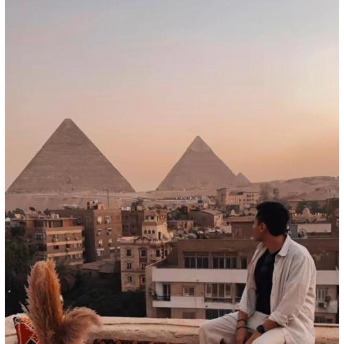 infinity pyramids view INN