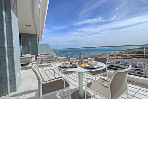 Infinity View Penthouse with private Jacuzzi
