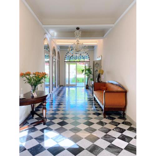 Interno Estense 753