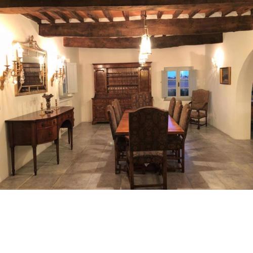 Inviting villa at Cortona with private fenced garden