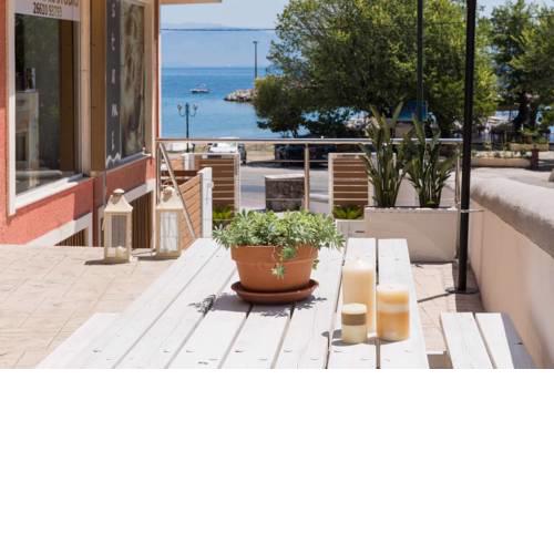 Ipsos Beach Apartments