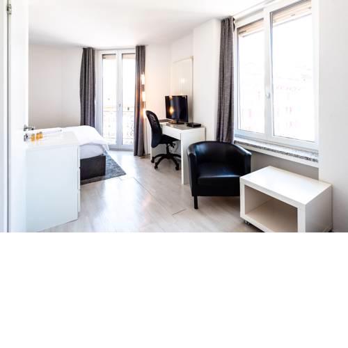 iQ130 Guesthouse