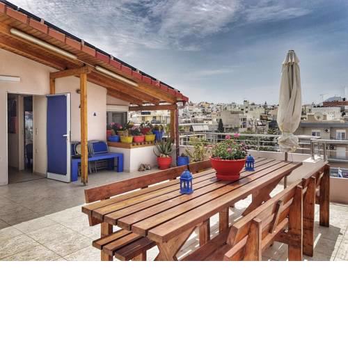 Iraklio center cosy apartment with sea view