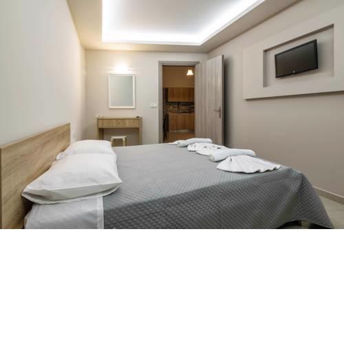 Irene Studios & Apartments