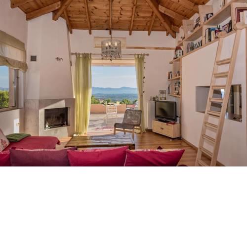 Irida's House, a fairylike house with supurb view