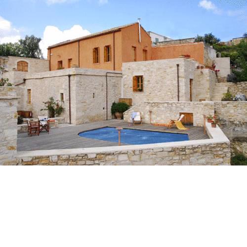 Irini Houses