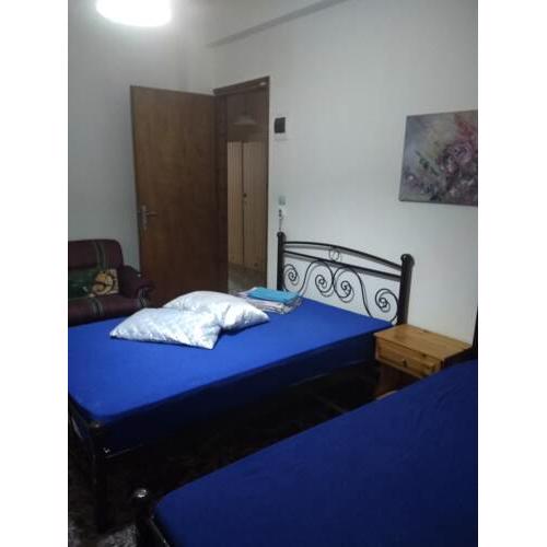 Irini Rooms to let