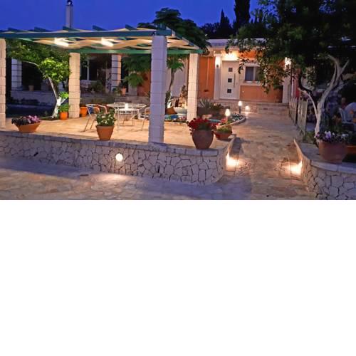 Iris apartment near Corfu town