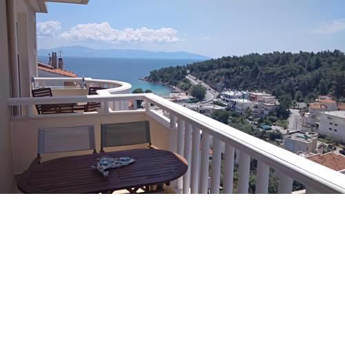 Iris Deluxe Suites 3