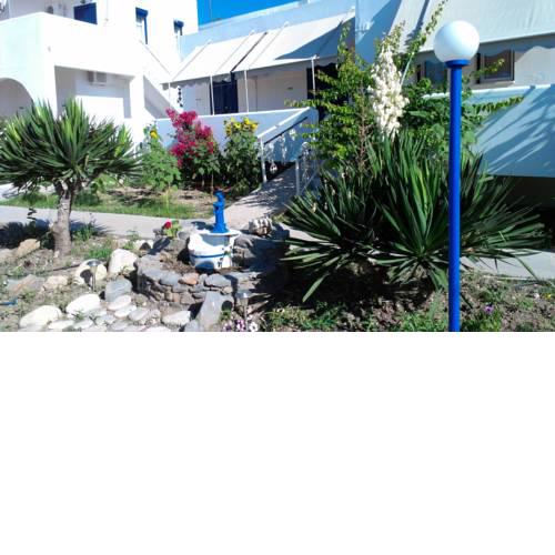 Iro Apartments