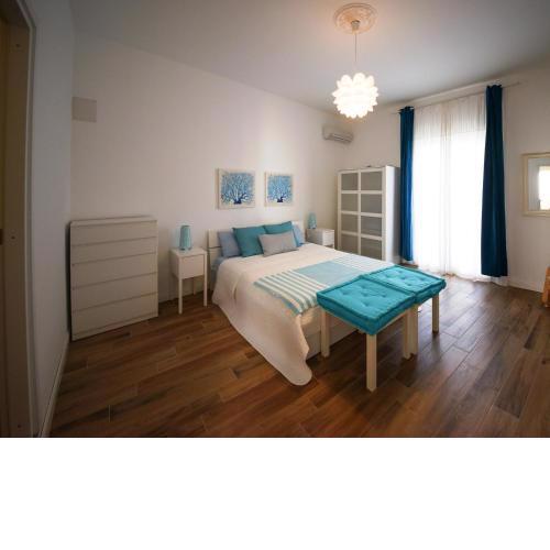 Isabel Home