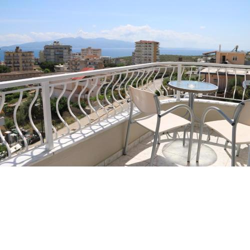 Isabela Apartments