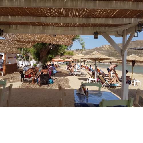 ISALOS ROOMS ON THE BEACH