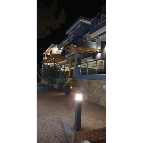 Isalos Suites