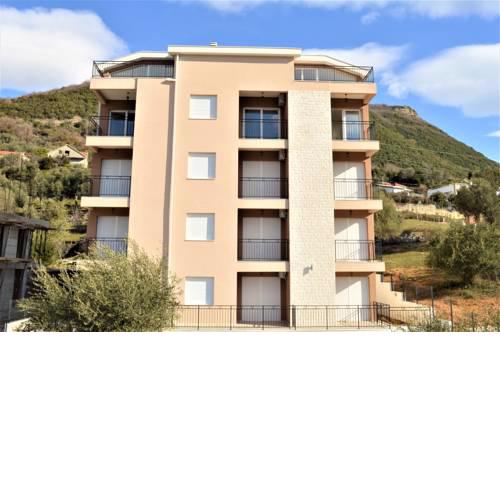 ISIDORA APARTMENTS